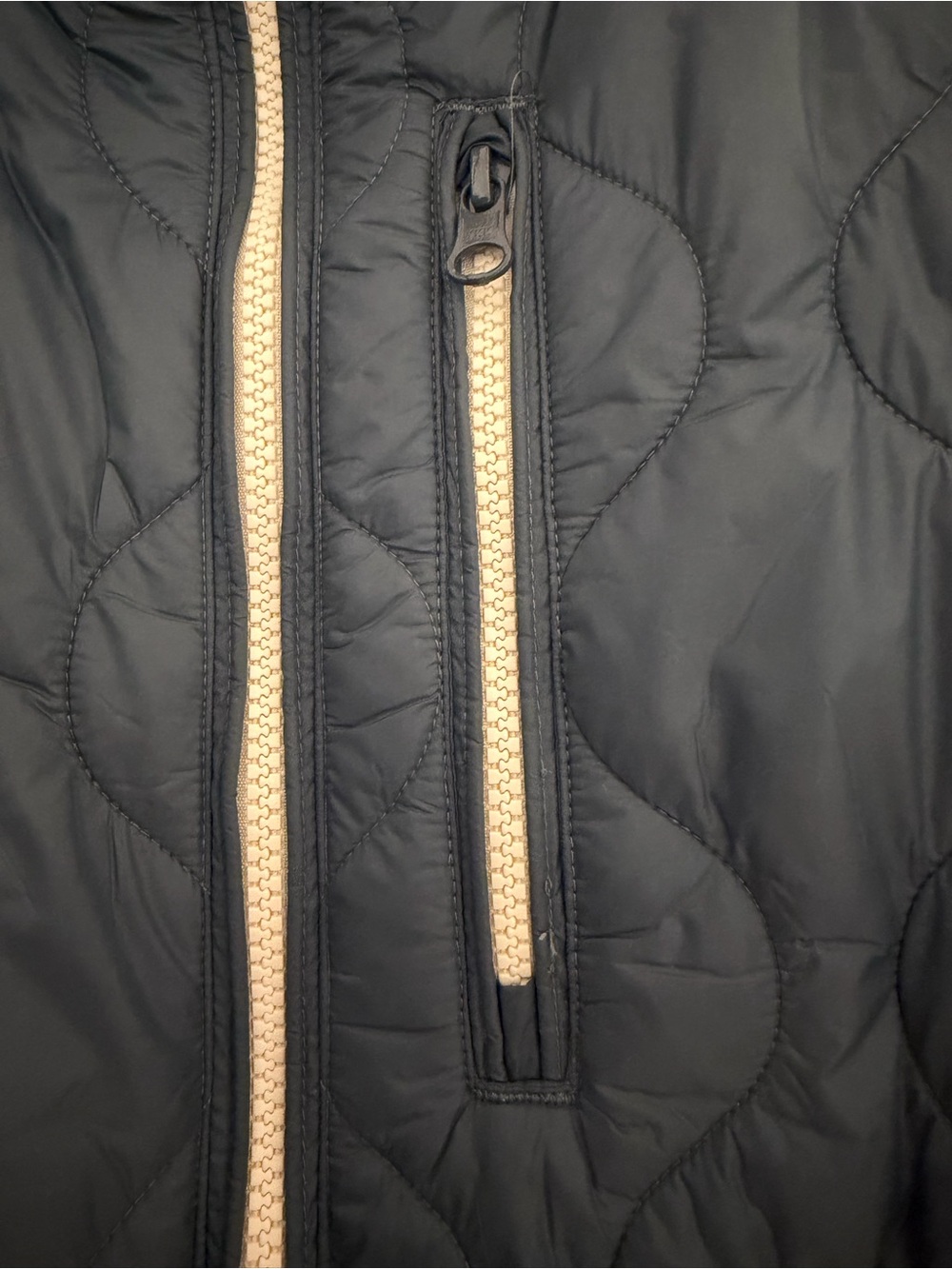 Marine Layer Navy & Cream Quilted Sherpa Jacket - Large - Picture 4 of 8